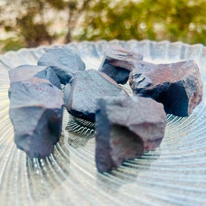 Hematite Raw | GROUNDING STONE