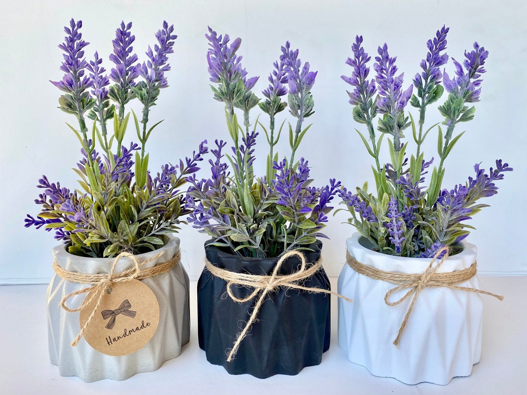 Set Di 4 Piante Finte Lavanda In Vaso, Fiori Artificiali UV Resistenti Per Casa, Ufficio, Scrivania (Altezza 25 Cm)