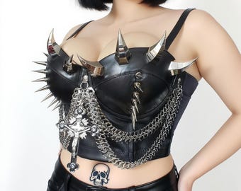 Plus Size Gothic Spiked Faux Leather Corset Bustier: Punk Halloween Costume