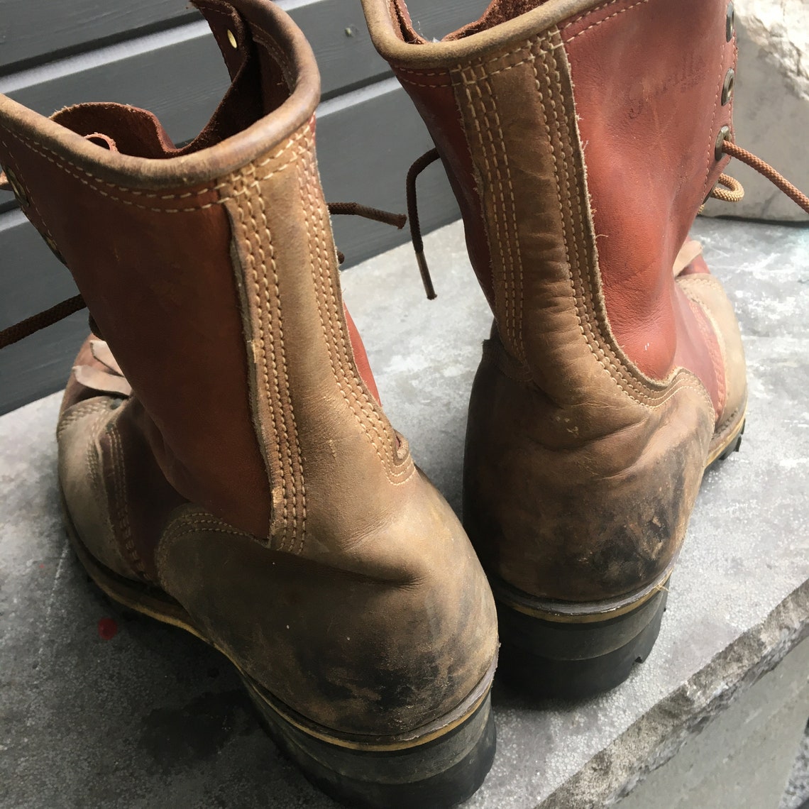 Mens Gorilla shoe steel toe boot with vibrant sole made in