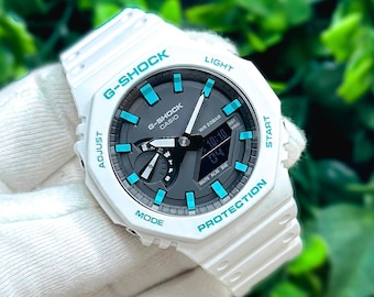 G Shock CasiOak "White Sky" - Wit/blauw handgeschilderde originele Casio GA2100 - Optioneel saffierkristal