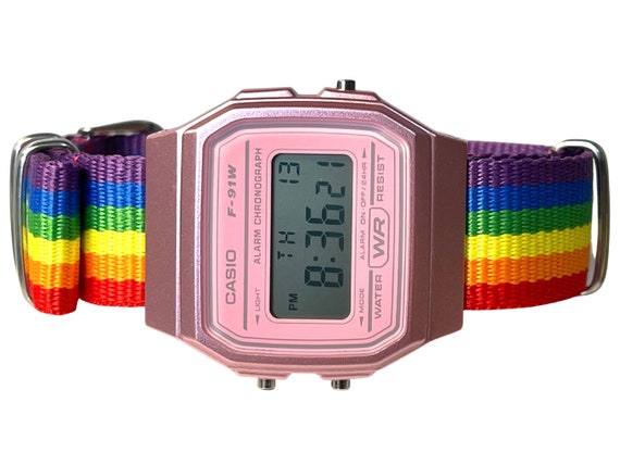 Reloj Casio rosa con correa arcoíris - Etsy España