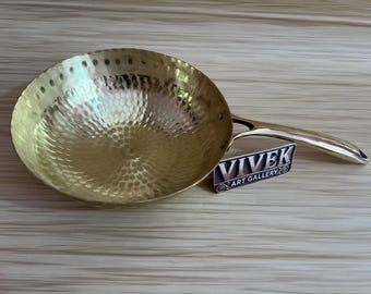 Hammered Brass Kadai Pot with Lid: Traditional Indian Cookware