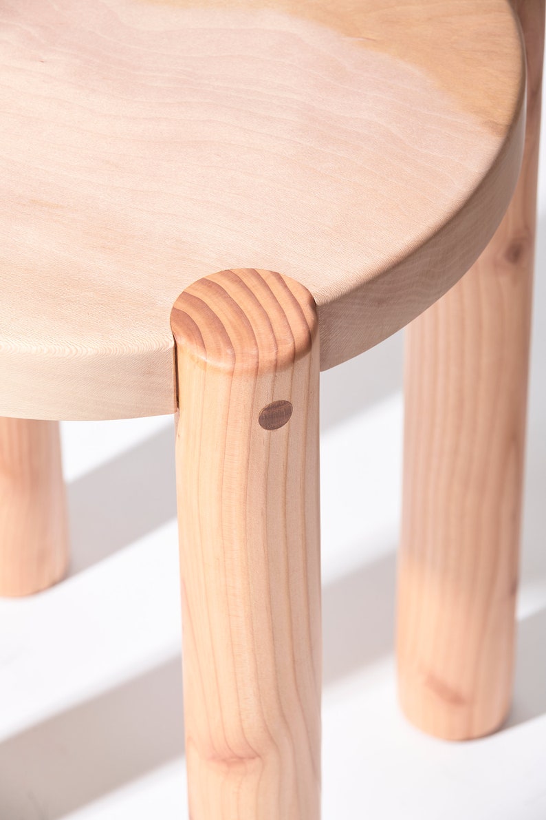 Bonnet Wood Beistelltisch Naturholz Skandinavisches Design Hervorragend geeignet für Pflanzen und Sitzmöbel Bild 2