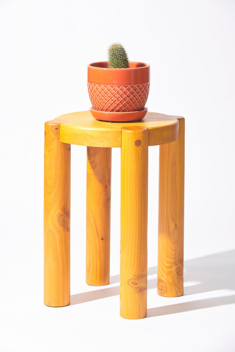 Bonnet Wood Stool Golden Yellow Scandinavian Design Excellent for Plants and Seating zdjęcie 6