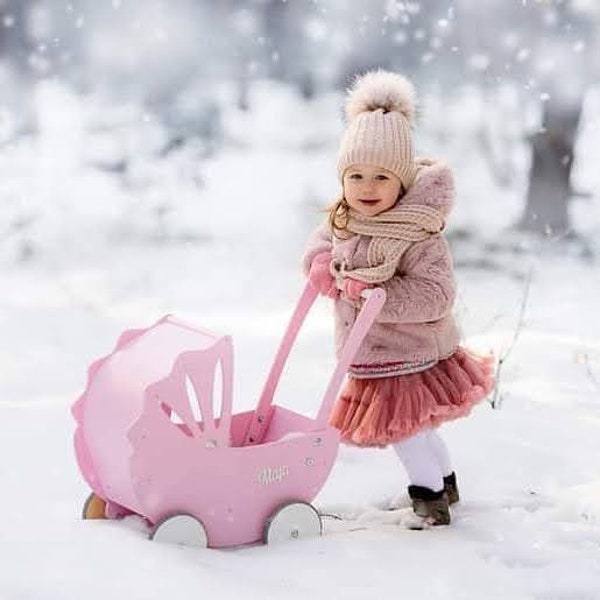 Carrello bambola in legno Giocattolo per bambini Fatto a mano dalla Polonia ECO Naturale per bambini Decor Nome del bambino ZYRO arte Montessori