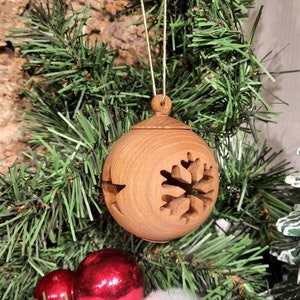 Tannenbaumkugeln/ Baumbehang/ Weihnachtsbaumschmuck/ Tannenbaumschmuck aus Holz Bild 3