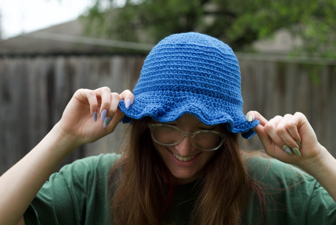 Classic Wavy Brimmed Bucket Hat Etsy