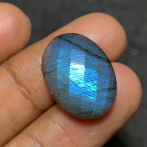 Labradorite blu naturale al 100%, taglio a rosa, ovale, cabochon, pietra preziosa sfusa, creazione di gioielli in labradorite, gemme all&#39;ingrosso Pope Gems 20x15x8 mm P1672