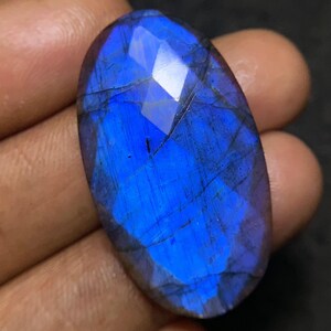 Labradorite blu naturale al 100%, taglio a rosa, ovale, cabochon, pietra preziosa sfusa, creazione di gioielli in labradorite, gemme all&#39;ingrosso PopeGems 37x21x5 mm P1693