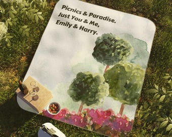 Personalized Waterproof Picnic Blanket, Outdoor Beach Camping Mat, Large Family Size Foldable Rug, Portable Summer Picnic Accessory.