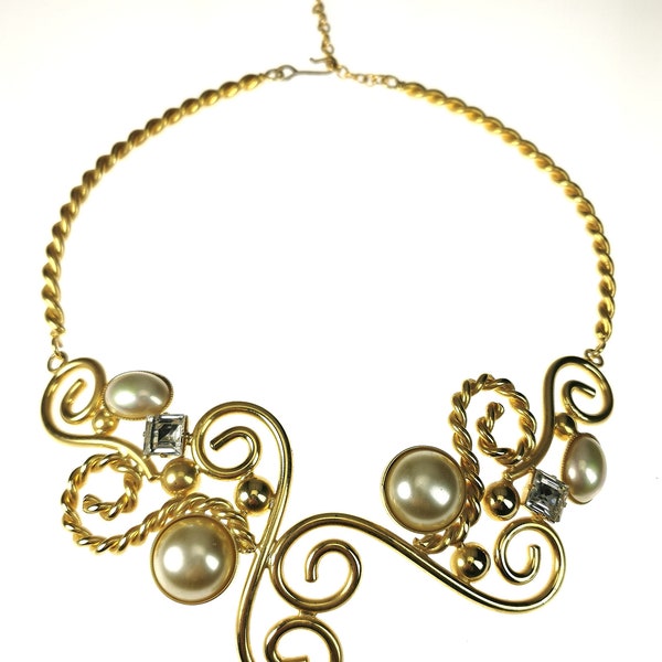 Choker Necklace by UGO CORREANI with pearls and rhinestones - Ugo Correani classic style choker necklace with pearls and rhinestones