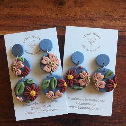 Blue Sky Spring floral statement earrings, Cute bright earrings, polymer clay earrings, daisies nature botanical floral spring earrings