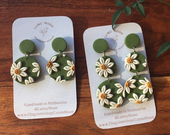 Daisy statement earrings | Cute bright daisy earrings | polymer clay earrings | white daisies nature botanical floral earrings