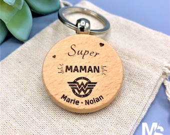 Mother's Day key ring: Personalized mom gift, wooden key ring, mom gift, customizable, Mother's Day gift, love