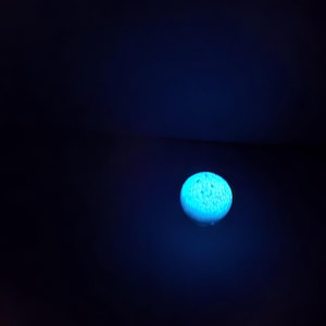 Resin Figure - Globe - Blue glow in the dark - 1 inch