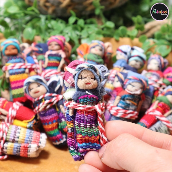 Worry doll, worry dolls, Trouble dolls, Guatemalan worry dolls, Mayan worry dolls, Muñequitas Quitapenas, Muñeca quitapena.