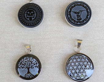 Obsidian pendant, stone necklace, Obsiana Mexica, Obsidian pendant and silver. Engraved Tree of life, flower of life, Hummingbird.