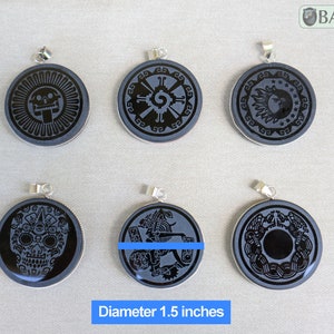 Obsidian pendant, stone for necklace, Obsiana Mexica, Obsidian pendant and silver. Engraved Mictlantecuhtli, Hunab ku, Eclipse, Skull.