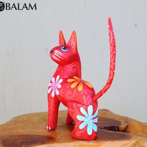 Red Cat alebrije, Alebrije from Oaxaca, Cat alebrije, Copal wood sculpture, Wood Art, Alebrije art, Cat posing alebrije