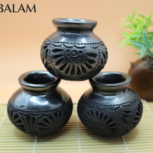 Small Barro Negro Vase. Small flower vase, cutout vase. Rustic handmade small vase. San Bartolo, Oaxaca.