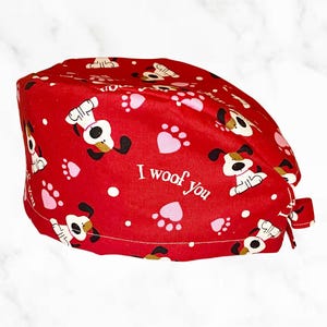 Valentines Puppy Scrub Cap, Surgical Scrub Cap, Valentine&#39;s Scrub Cap, Nurses Hat with Buttons Optional, Fun Scrub Cap, Doctors Hat