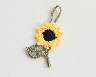 Door Hanger: Wall Hanging / Sunflower Decoration / Wall Decor / Handmade Gift / Boho / Nursery Decor / Crochet Decoration / Door Decoration