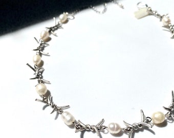 Barbed wire and fresh water pearl necklace