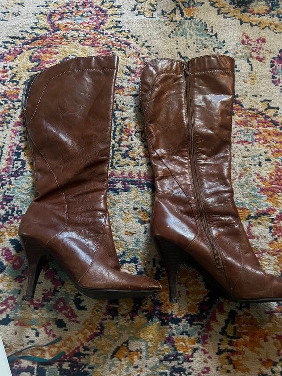 Vintage heeled boots