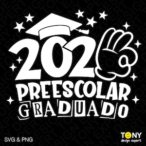 “2026 PREESCOLAR GRADUADO” with clean outlines, graduation cap icon, and celebratory stars. This minimalist preschool graduation SVG is ideal for vinyl cutting, screen printing, sublimation designs, and versatile DIY projects for schools, parents, and teachers celebrating preschool graduates.