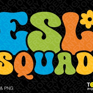 Könnte beinhalten: Ein farbenfrohes Grafikdesign mit dem Text "ESL Squad" in einer Retro-Schriftart aus den 1970er Jahren. Die Buchstaben sind in Blautönen, Grün, Orange und Gelb gehalten. Rechts neben dem Text befindet sich eine gelbe Blume mit braunem Zentrum.