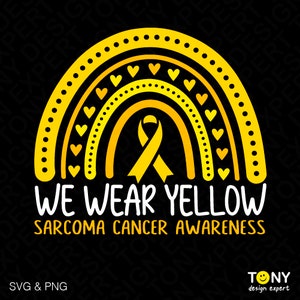 Puede incluir: Arcoíris amarillo con una cinta amarilla en el centro. El texto "We Wear Yellow Sarcoma Cancer Awareness" está debajo del arcoíris.