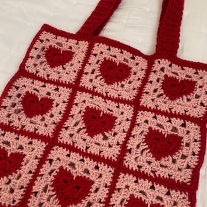 PATTERN - Crochet Heart Tote Bag PDF Pattern by livirosemakes