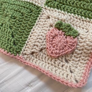 PATTERN Crochet Strawberry Tote Bag PDF Pattern by livirosemakes image 5