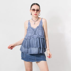 Y2K frilled camisole top laced layered women size M/L image 1