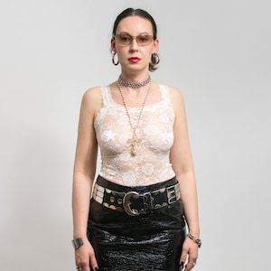 Vintage weißes Spitzen Leibchen | geblümten schiere ärmellose Top ausgestattet | Tanktop im Wäschestil | Damengröße S