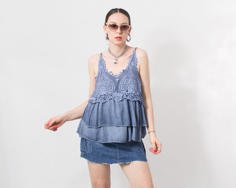 Y2K frilled camisole top laced layered women size M/L image 1