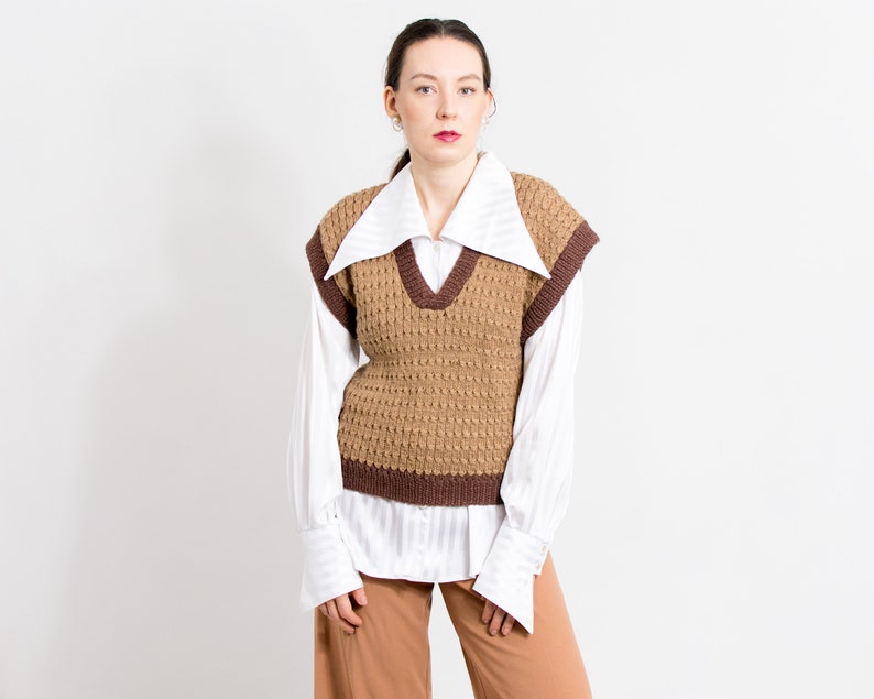 Vintage sweater vest brown V neck pullover knitted women size M image 5