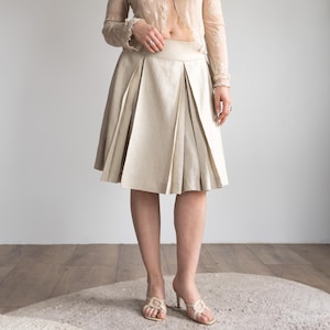 Pleated Linen Skirt | minimalist vintage beige | women&#39;s size M/L