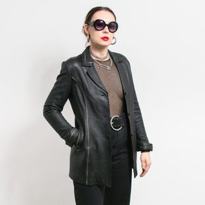 Vintage Black Leather Jacket | 90s fitted coat | women size L