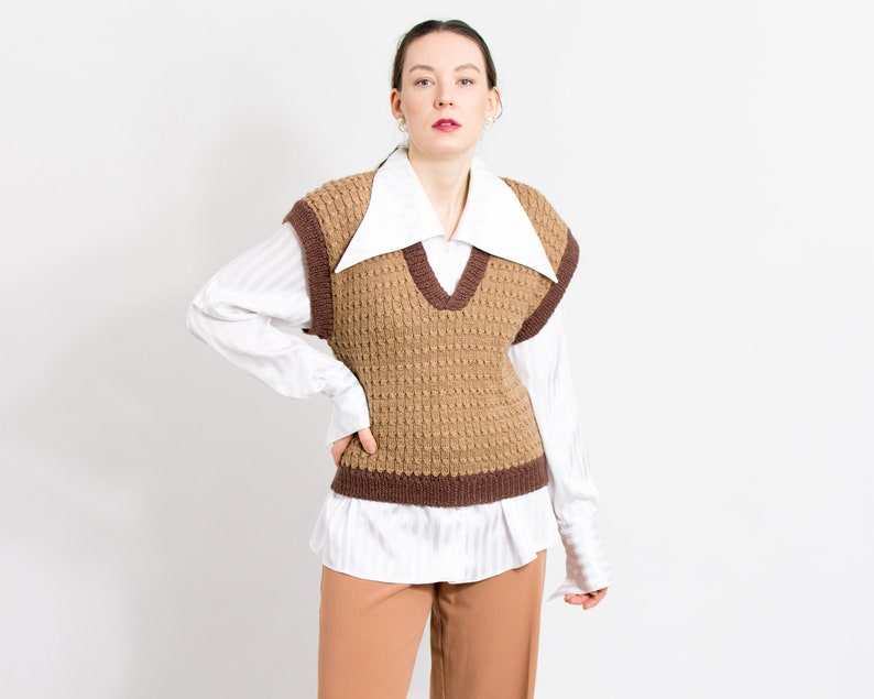 Vintage sweater vest brown V neck pullover knitted women size M image 2