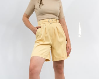 Yellow shorts vintage pleated minimalist elegant belted summer women size W28 M/L