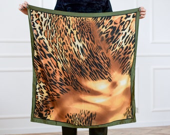 Leopard scarf vintage animal print retro square 33x33 inches / 84x84 cm