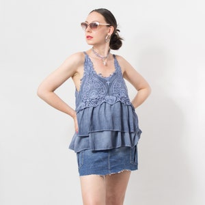 Y2K frilled camisole top laced layered women size M/L image 2