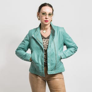 Vintage Green Leather Jacket | short fit in turquoise-green | women's size L