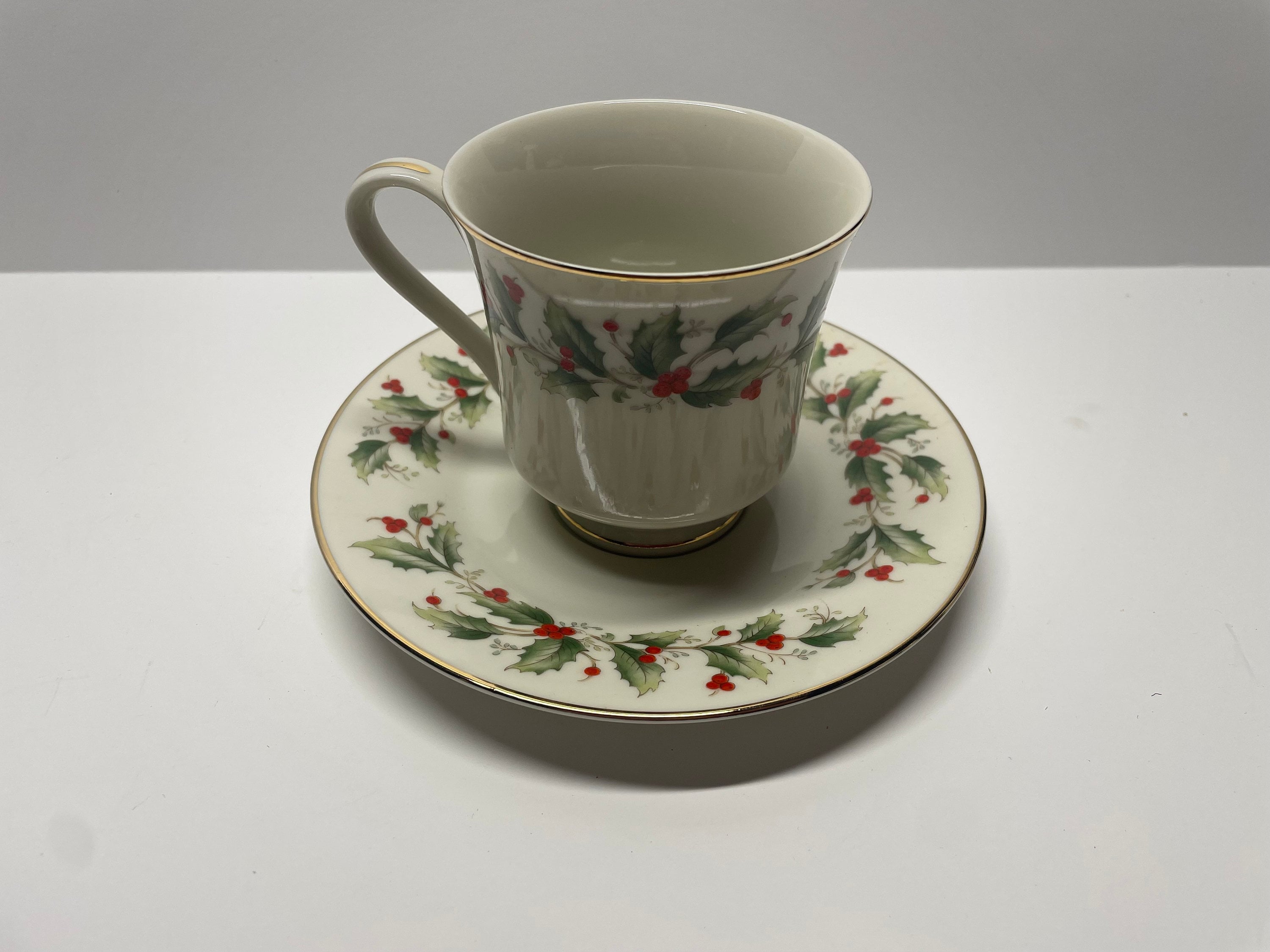 Royal Gallery, Holly | Replacements, Ltd.
