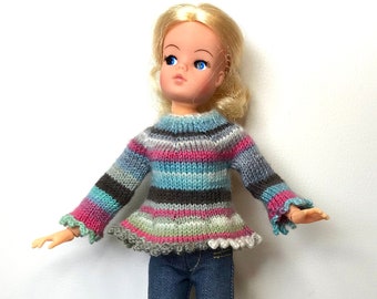 Doll Knitting Pattern for 11-12 inch Fashion Dolls Slim-fit Flared Top