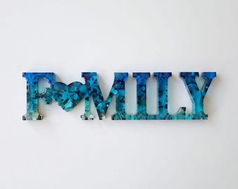 Epoxy Resin Family Sign: Seashell Beach Art Decor