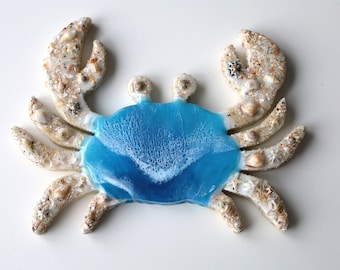 Resin Crab Wall Art: Seashell Beach Decor