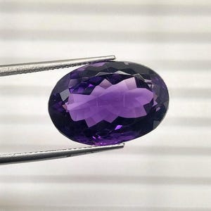 17 Cts, Amazing Amethyst, Gemstone Top Quality, Amethyst, Natural Faceted Brazilian Amethyst, 13x19x10 MM Lotus Cut, Oval Shape.